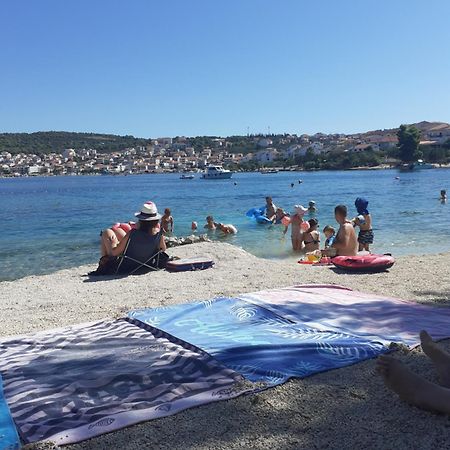 Apartman Pontis Okrug Gornji Trogir Eksteriør bilde